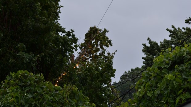 Orages violents, vents forts et pannes d’électricité
